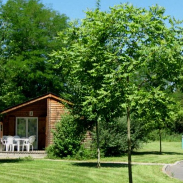 Comfortable chalet for 6 with terrace and modern amenities