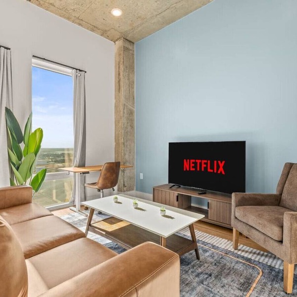 Comfortable Channelside 1BR w/Great Perks