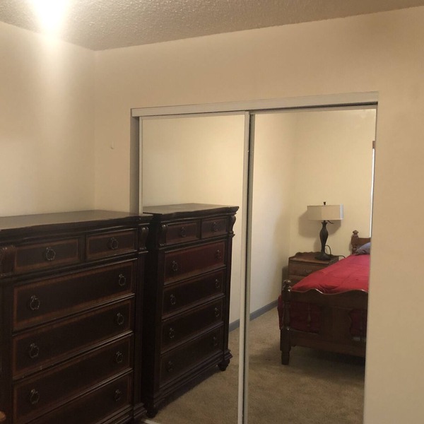 COMFORTABLE CONDO LOCATED CLOSE TO DOWNTOWN AND EASY ACCESS TO I-25