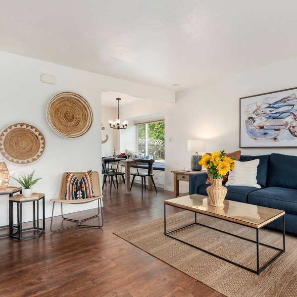 Comfortable Condo Just a Half Block to East Beach!