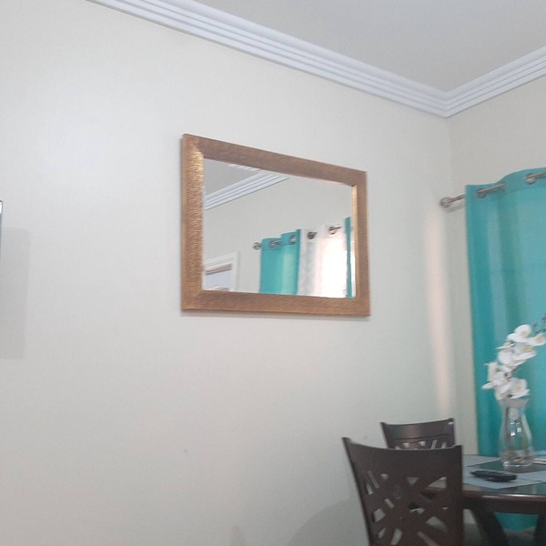 COMFORTABLE, CONTEMPORARY, CENTRAL!