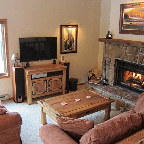 Comfortable Hidden Village 2 Bedroom Condo-Family Friendly-Free WiFi