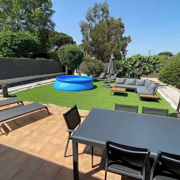 Comfortable house in a quiet location close to the beach
