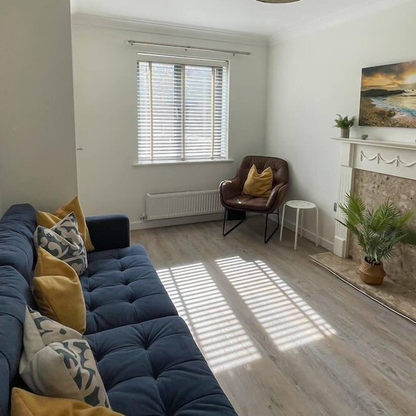 Comfortable Home w/Private Parking, Charlestown