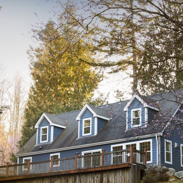 Comfortable, Spacious House Perfect for Families & Friend Groups. Beach Access.