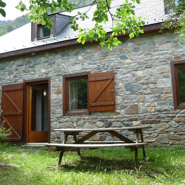 Comfortable stone house near Piau Engaly and Néouvielle reserve.