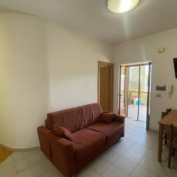 Comfortable three-room apartment with two bathrooms and ground floor - Porticello