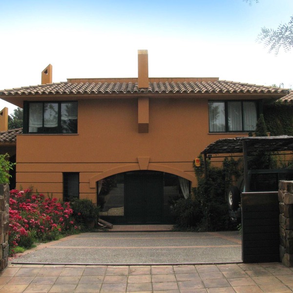 Comfortable villa located inside exclusive Golf Resort Torremirona
