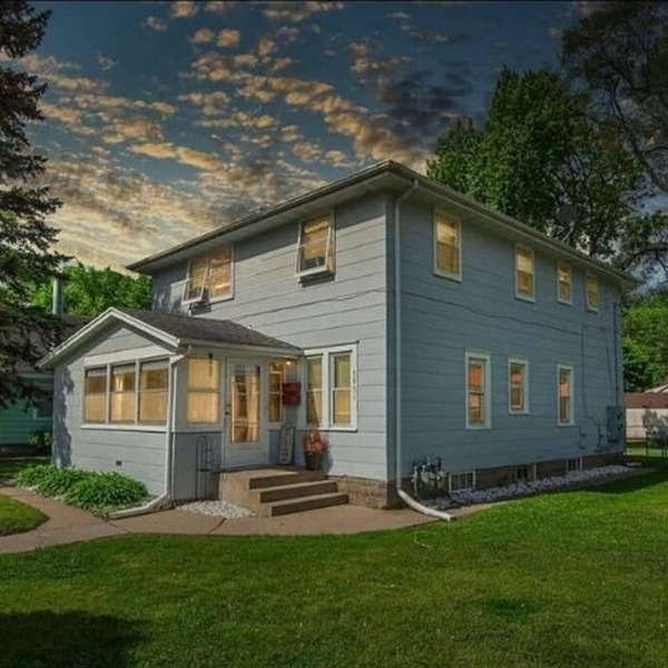 Comfy and Clean 1 BR Apt, Quiet, Safe Family Neighborhood Near downtown Mpls,