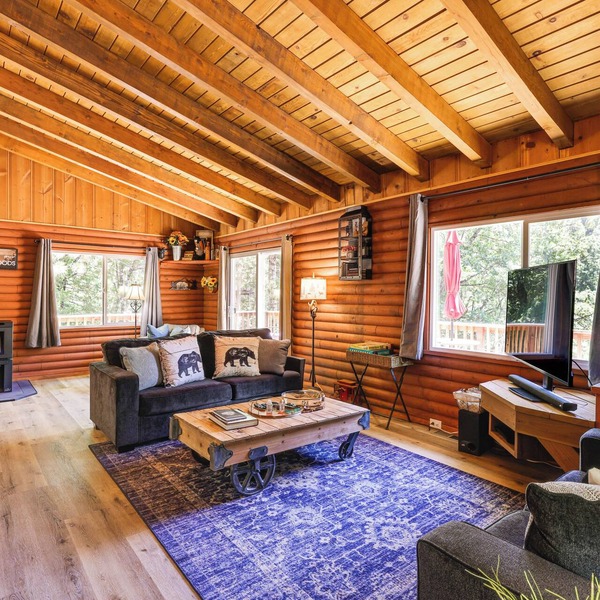Community Lake Access: Peaceful Cabin in Sonora!