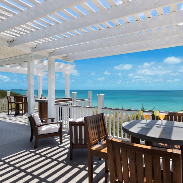 Compound w/Beach, Pool, Pickleball, Gym, Kayaks, Golf Carts, Views!
