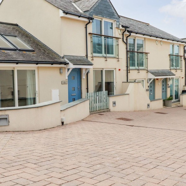 CONSTANTINE BAY COTTAGE, pet friendly in Constantine Bay