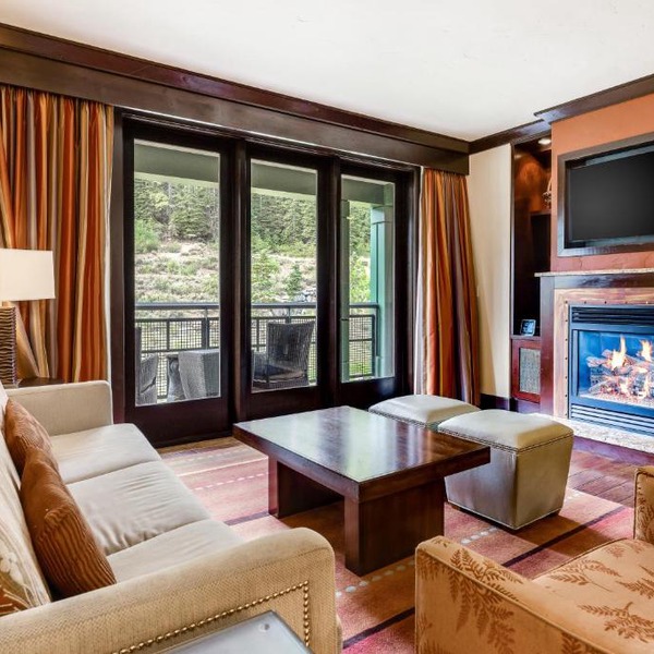 Constellation Residences #4204 at The Ritz Carlton