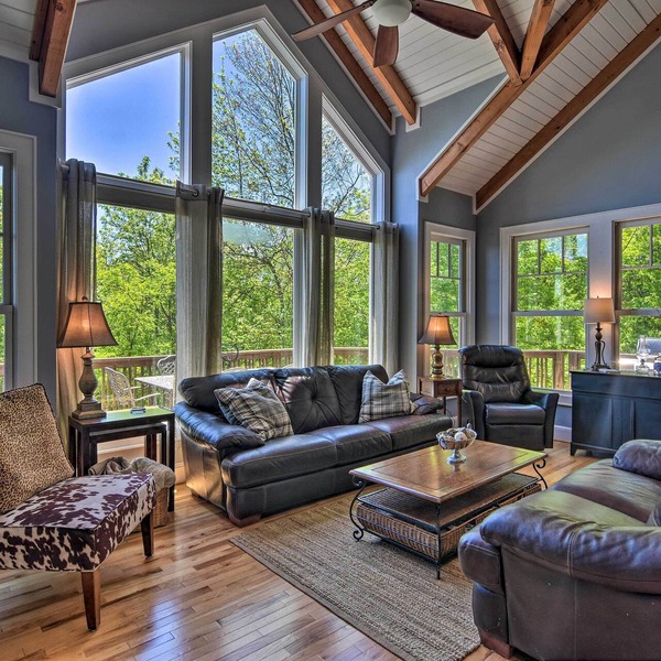 Contemporary Cabin on the Peak of Seven Devils