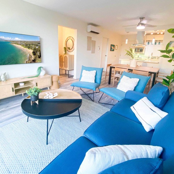 Contemporary Chic Comfy - 2Bed 2Bath Condo, Steps to Charley Young Beach