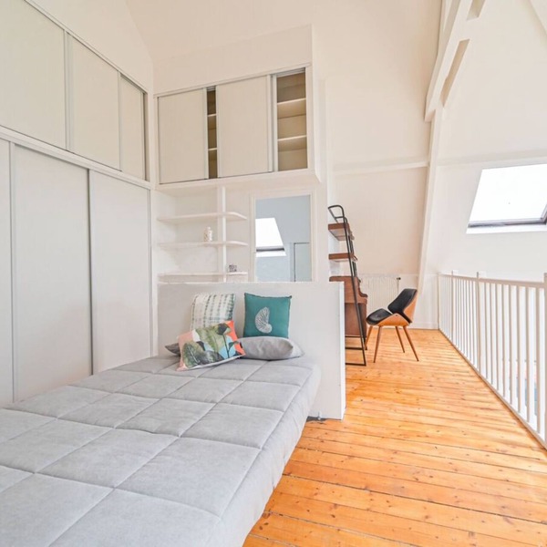 Contemporary loft with exceptional rooftop