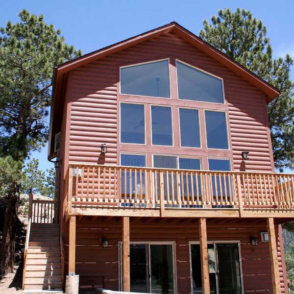 Continental Divide Cabin with breathtaking views from large picture windows