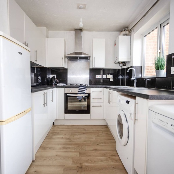 Contractor’s Haven in Patchway