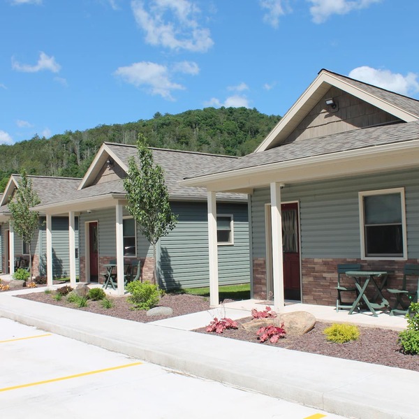 Convenient Country Lodging/Benton PA near Ricketts Glen State Park