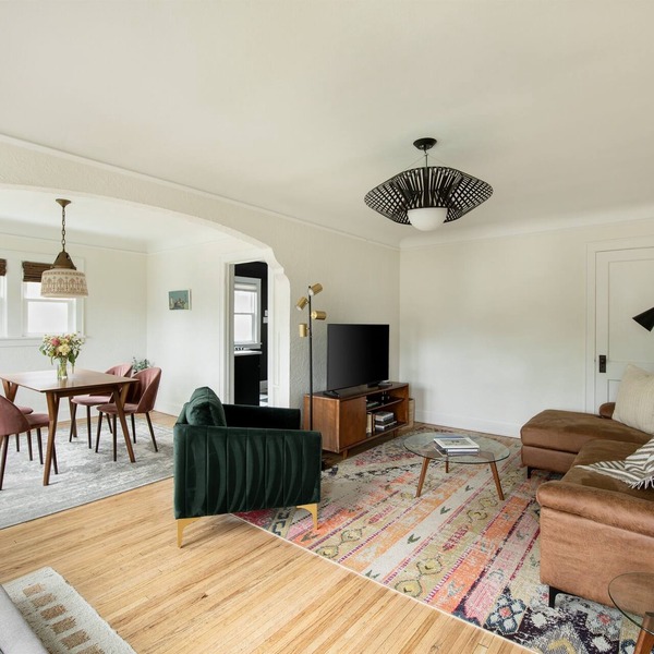 Cool, Quiet, and Comfortable Cottage Near Mac