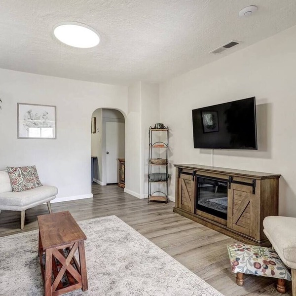 Cornell Canvas Suite, Nob Hill