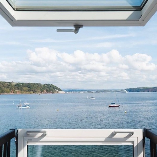 Cornwall Beachfront Stay | Walk to Pubs & Pasties