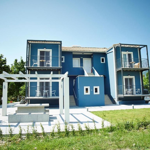 Cosmos Apartments