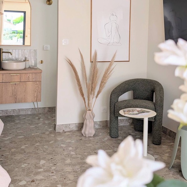 Cosy studio with garden and jacuzzi 5 min from Avignon