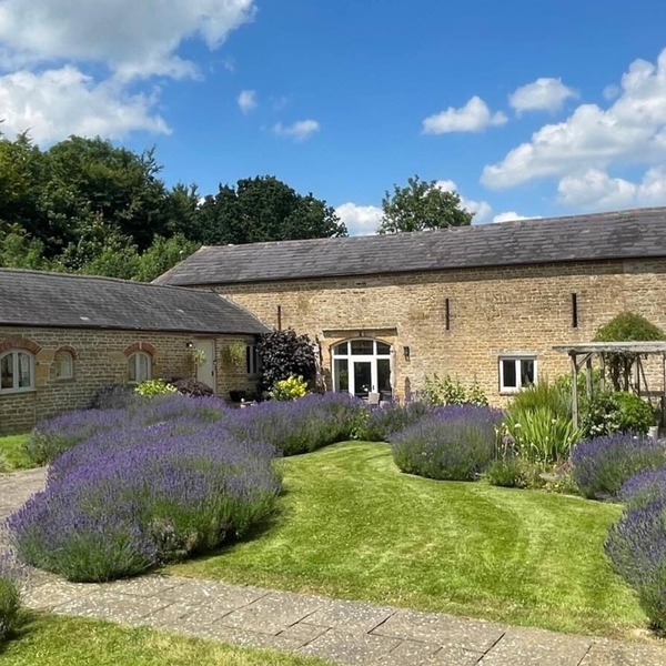 Cotswold Country Estate - stunning gardens and countryside views.