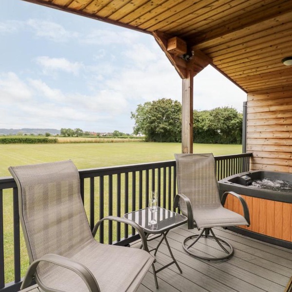 Cotswold View 4