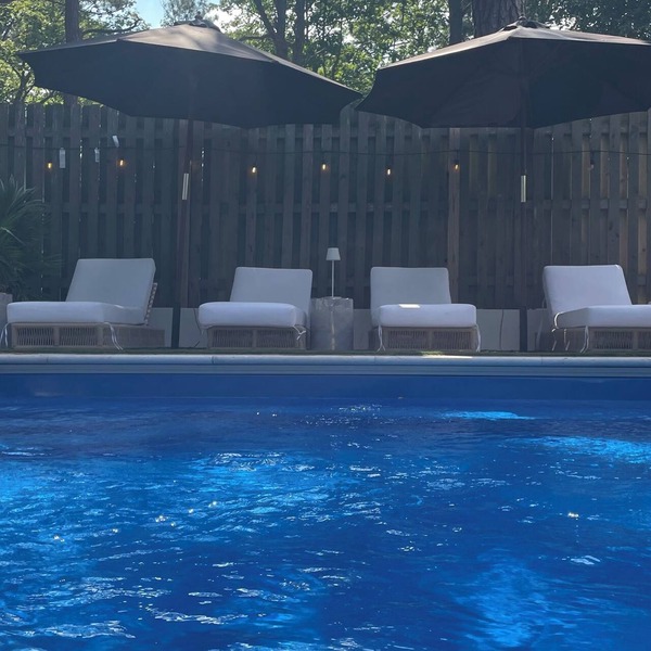 cottage with pool and hot tub in Dewey-inquire about long-term off-season rental
