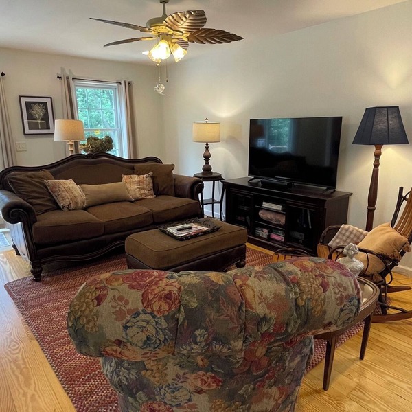 Country Charm - Private 1 Bedroom Apartment