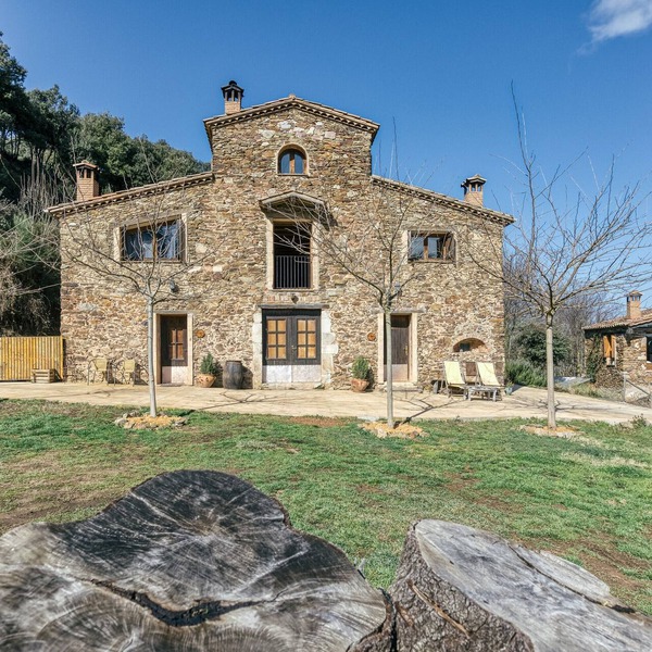 Country Cottage 'La Rústica' with Mountain Views, Shared Garden and Wi-Fi