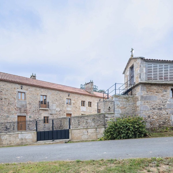 Country House 'Arijón' with Sea View, Private Pool and Wi-Fi