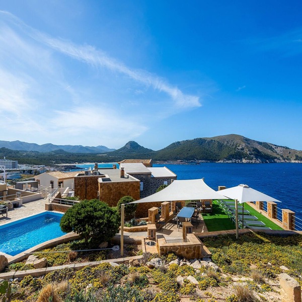 Country House 'Can Eolo' with Sea View, Wi-Fi and Air Conditioning