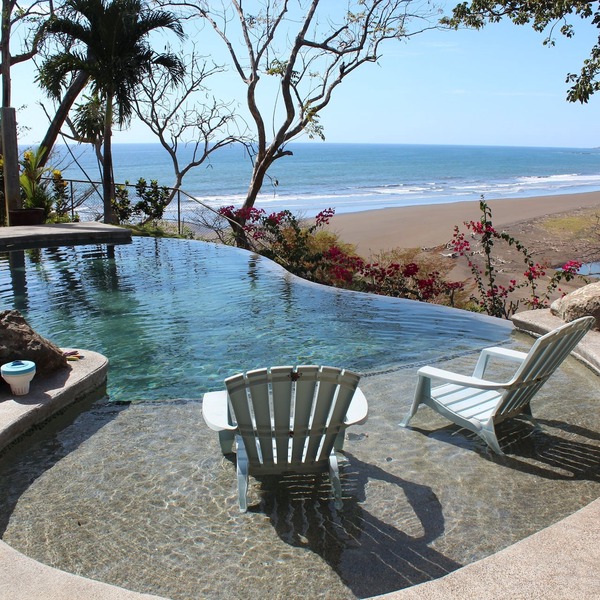 Couples Hideaway Penthouse, Best Beach View Possible! Within Wildlife Refuge