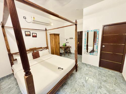 Courtyard Castle Heritage Resort - Private Villa & Rooms