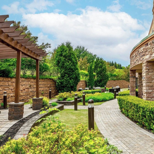 Courtyard Oneonta