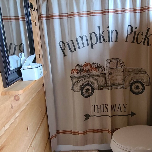 Cozy 1-bedroom studio in adorable Selinsgrove with AC and amenities