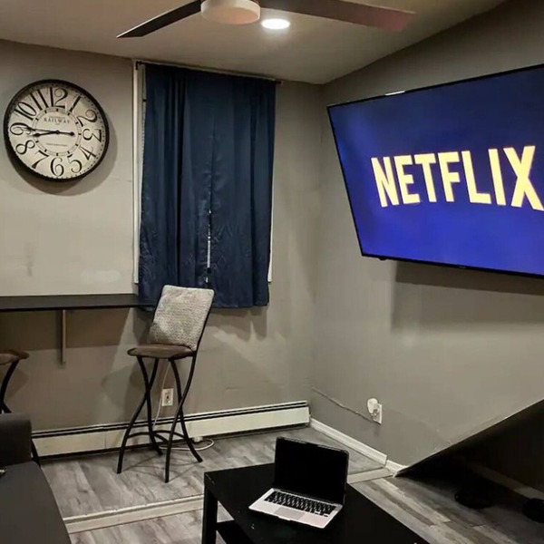 Cozy 2 Bed Room Apartment near Airport