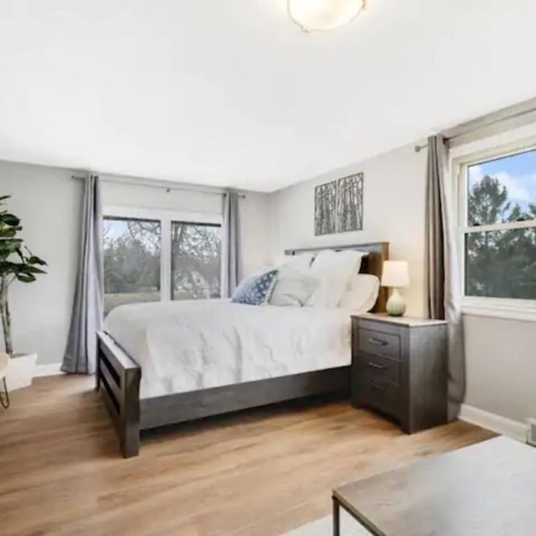 Cozy and Comfortable New Prague Suite