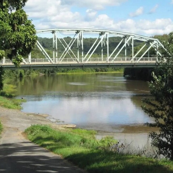 Cozy apartment on the Susquehanna river and near the Pine Creek Rails to Trails.