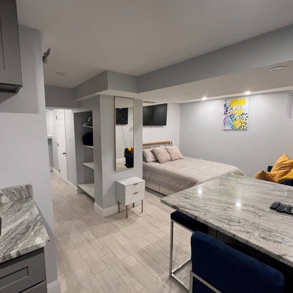 Cozy basement/studio apartment with kitchenette and bathroom!