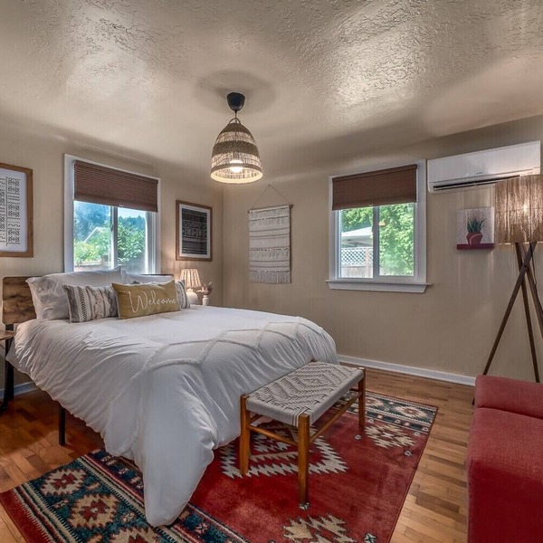 Cozy Boho Bungalow in Eugene!