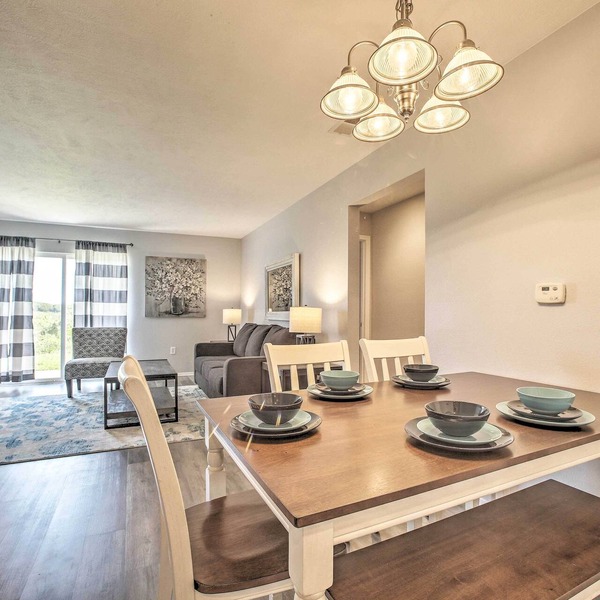 Cozy Condo w/Pool Access in the Heart of Branson!