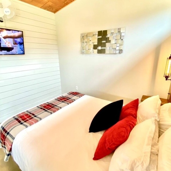 Cozy/Cute Tiny House close to wineries, wedding venues & outdoor fun