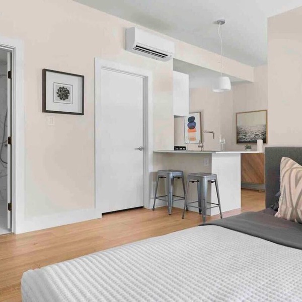 Cozy Downtown Studio - near UT
