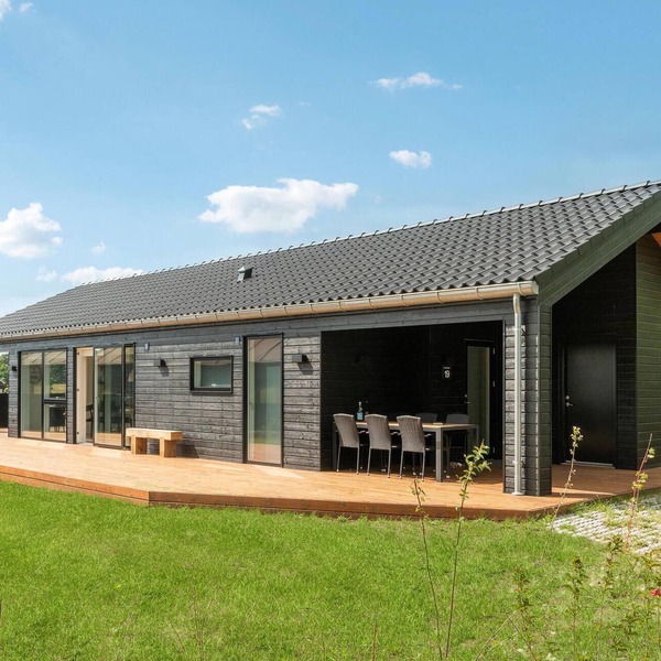 Cozy home in Grenaa with kitchen