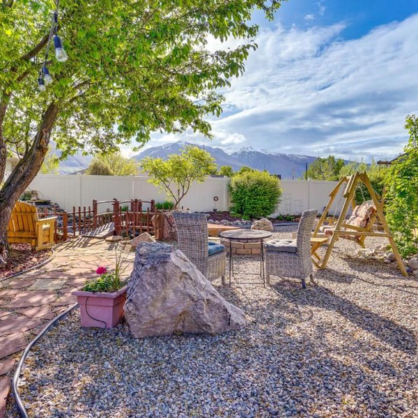 Cozy Kaysville Vacation Rental w/Mountain Views!