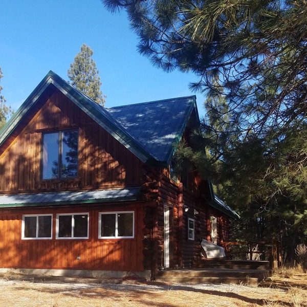 Cozy Log Cabin with Wood Stove and Mountain Views